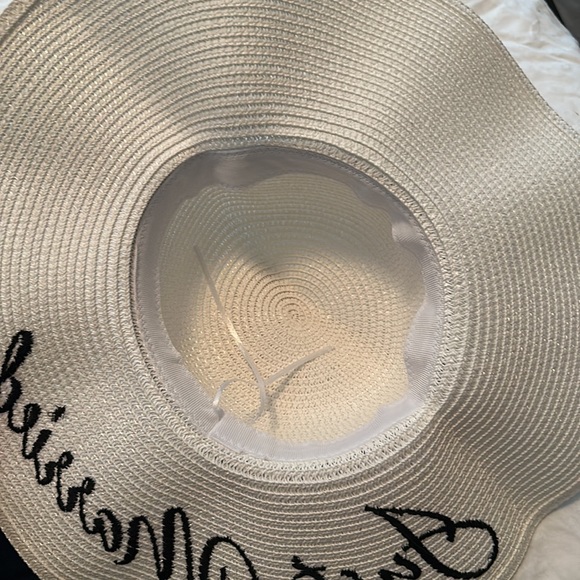 Just Married Hat - Picture 4 of 4